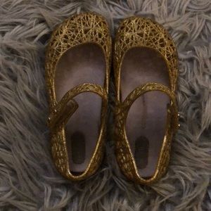 Gold zig zag mini Melissa size 10